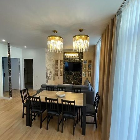 Confortable, Au Centre-Ville سان-كلود المظهر الخارجي الصورة